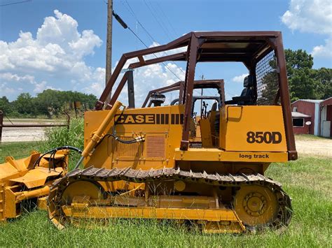Find equipment specs and information for this and other Crawler Dozers. . Case 850 dozer specs